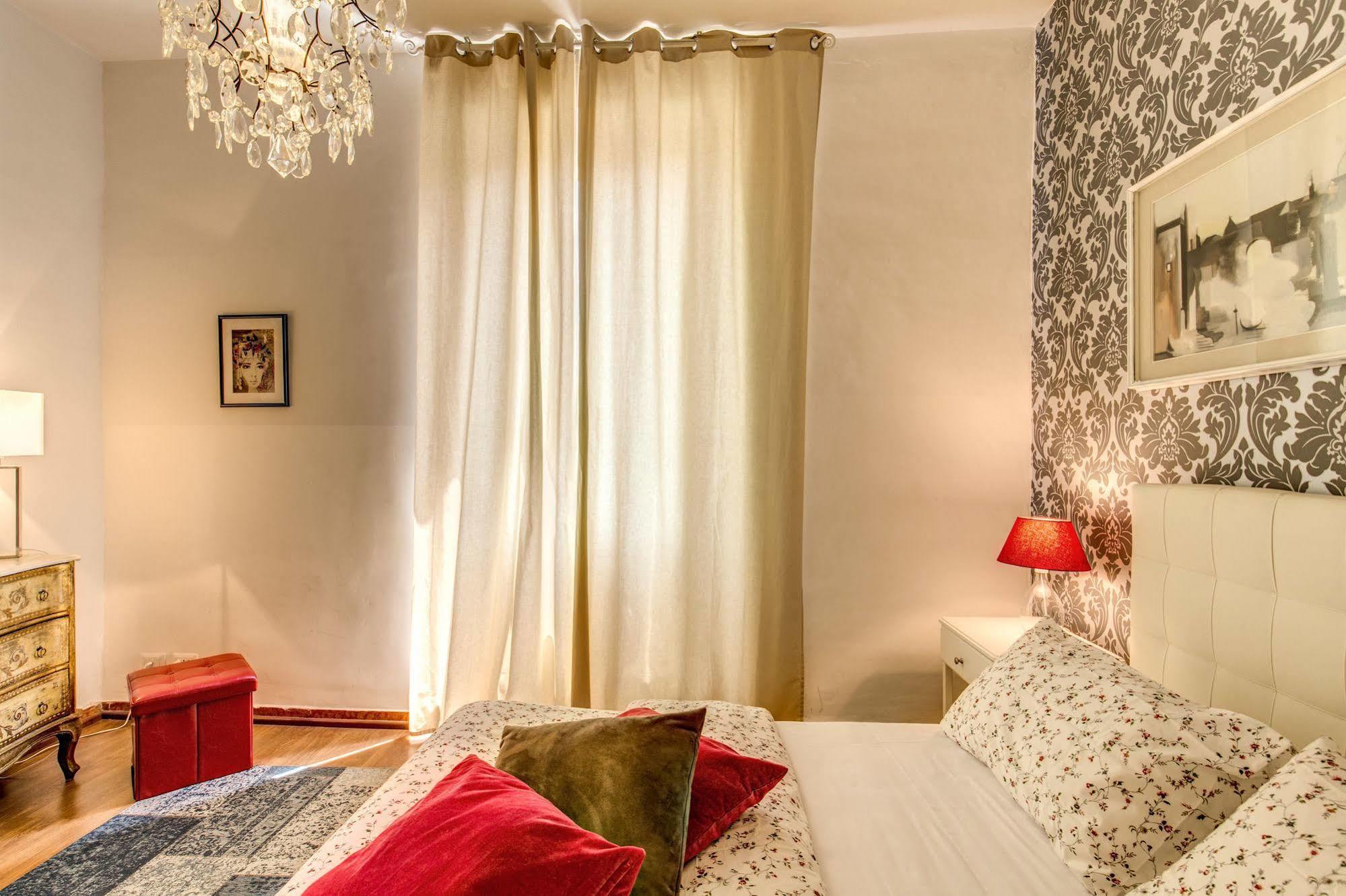 Aweshomeitaly - Spagna Glamour Life Penthouse Roma Exterior foto